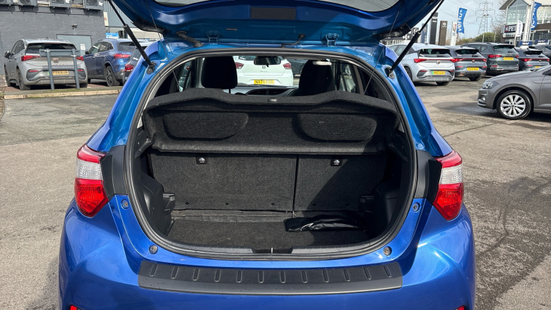 Toyota Yaris 1.5 Hybrid Icon Tech 5dr CVT Hybrid Hatchback